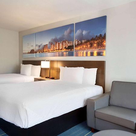 Days Inn & Suites By Wyndham Anaheim At Disneyland Park Zewnętrze zdjęcie
